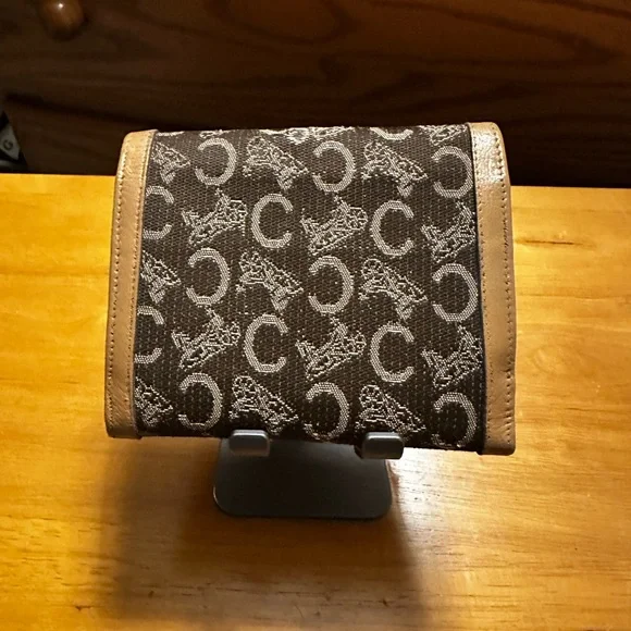 Celine Brown Canvas & Leather Kisslock Wallet. Full Inclusion. EUC. - Picture 4 of 9